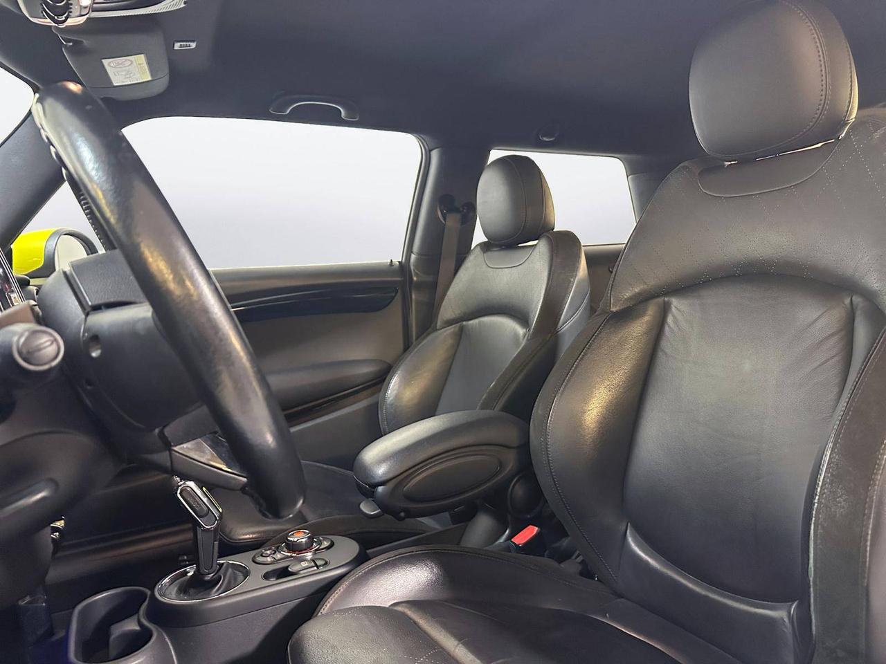 MINI Mini Cooper SE L