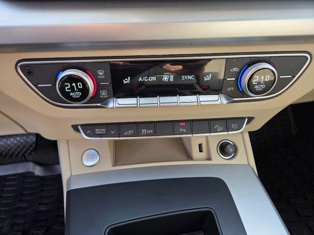 AUDI Q5 50 TFSI e quattro S tronic Business