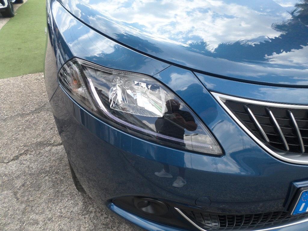 Lancia Ypsilon 1.0 FireFly 5 porte S&S Hybrid Gold Plus