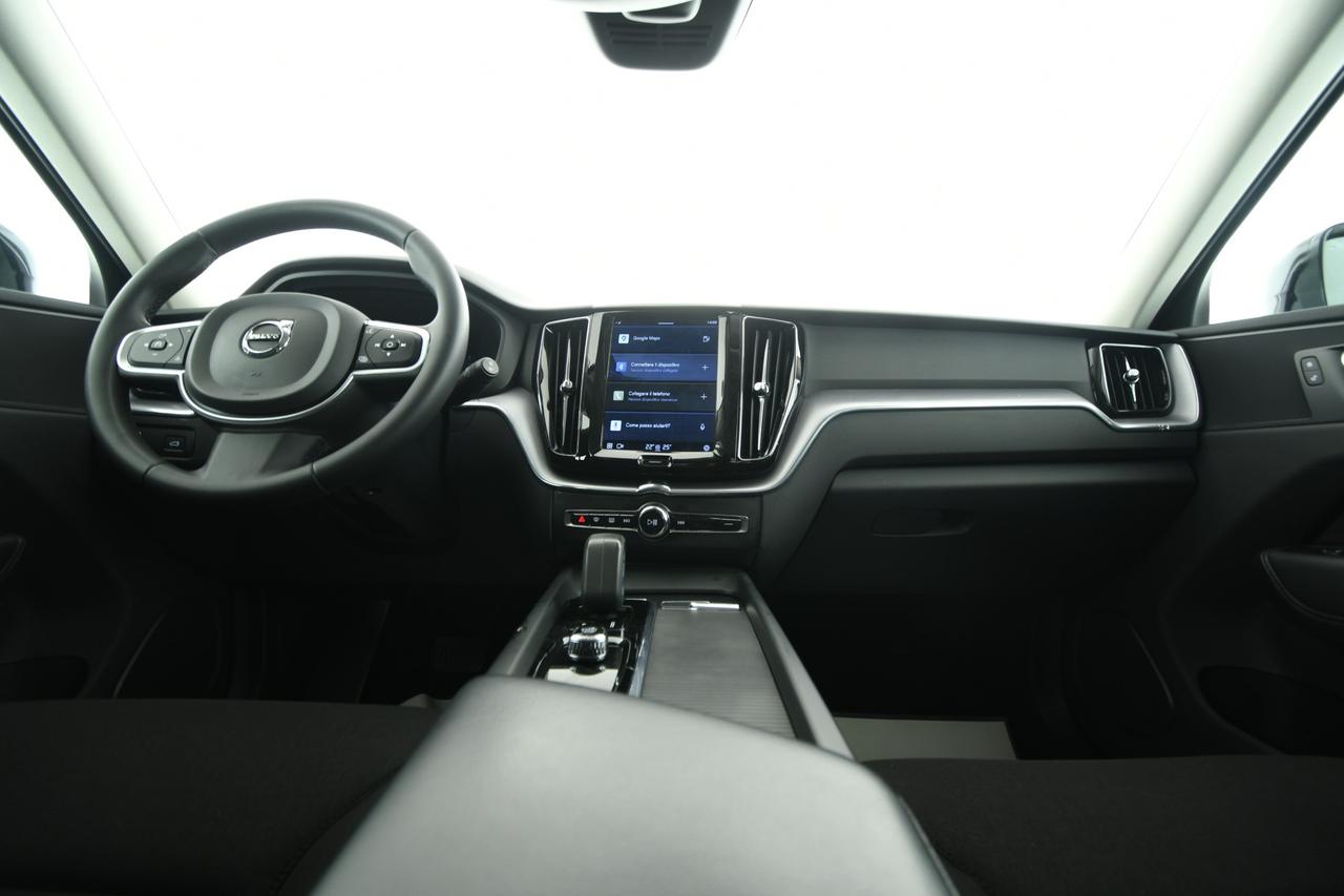 VOLVO XC60 2.0 b4 Momentum Pro awd auto CAMERA+C18"