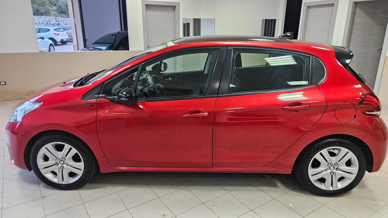 Peugeot 208 PureTech 82 5 porte Allure
