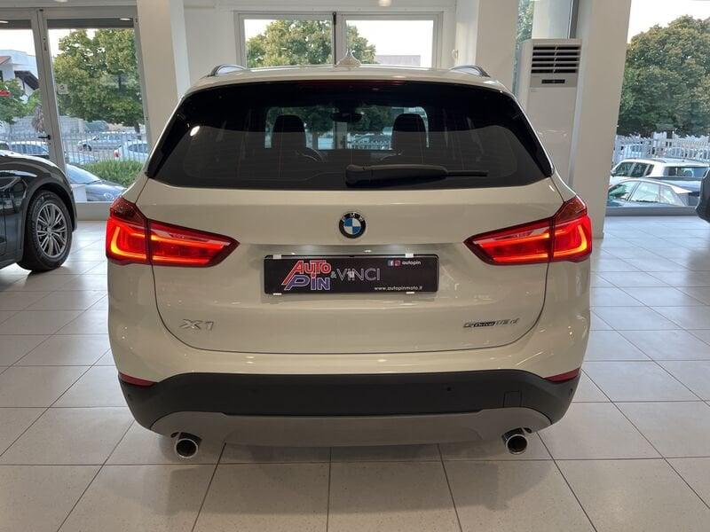 BMW X1 sDrive18d Business *Pelle*Navi*Led*