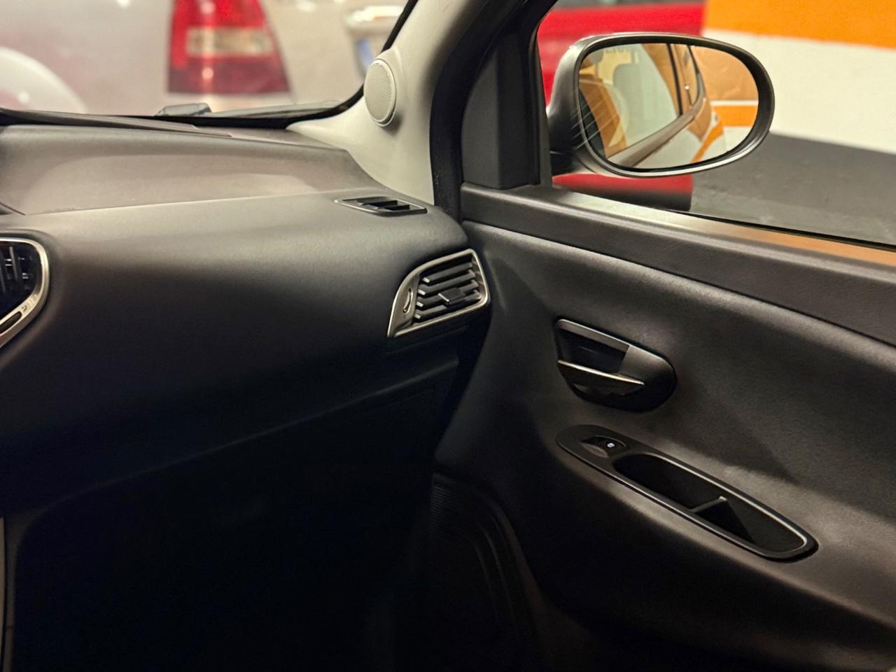 BELLISSIMA LANCIA YPSILON MTJ VERSIONE GOLD CON SOLI 50.908 KM