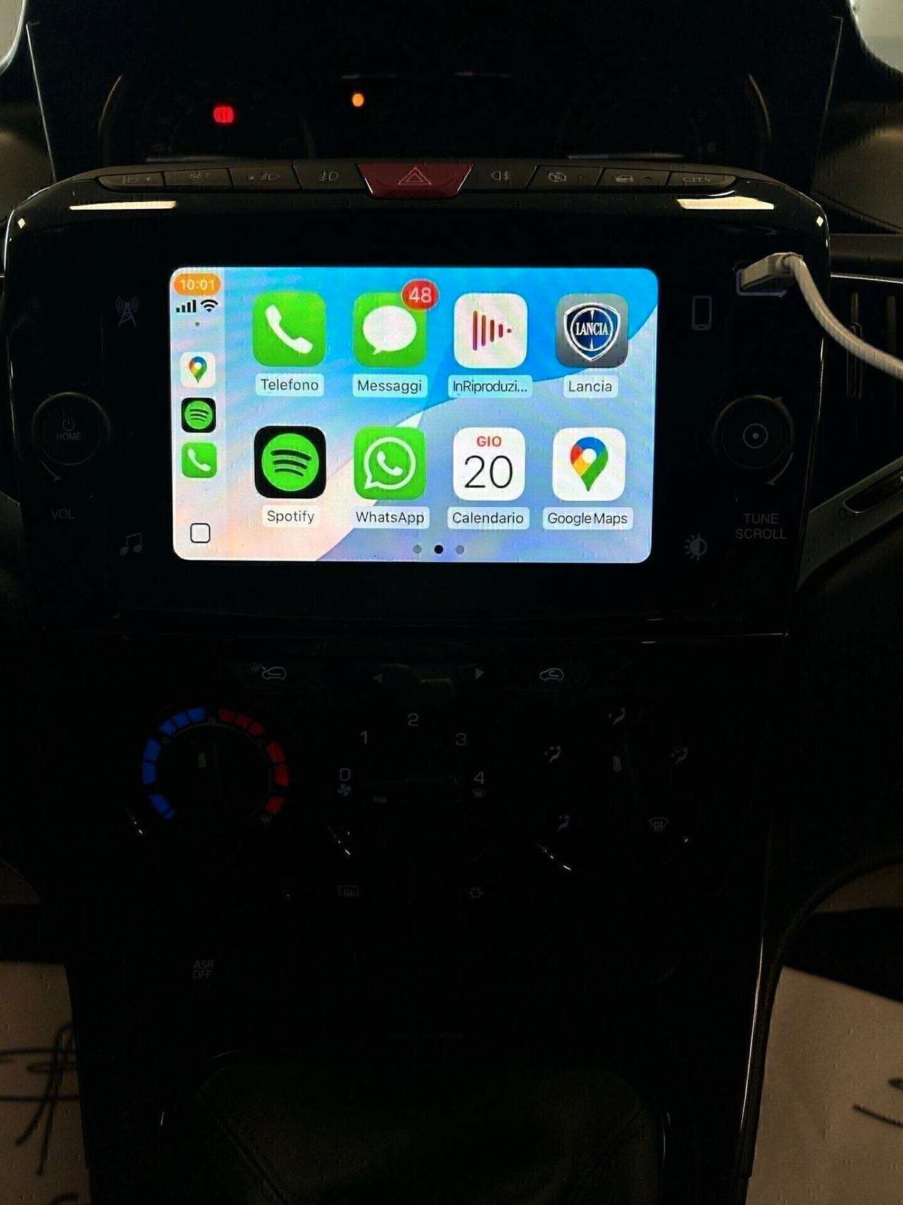 LANCIA YPSILON 1.0 HYBRID 70CV 2024 PLATINO