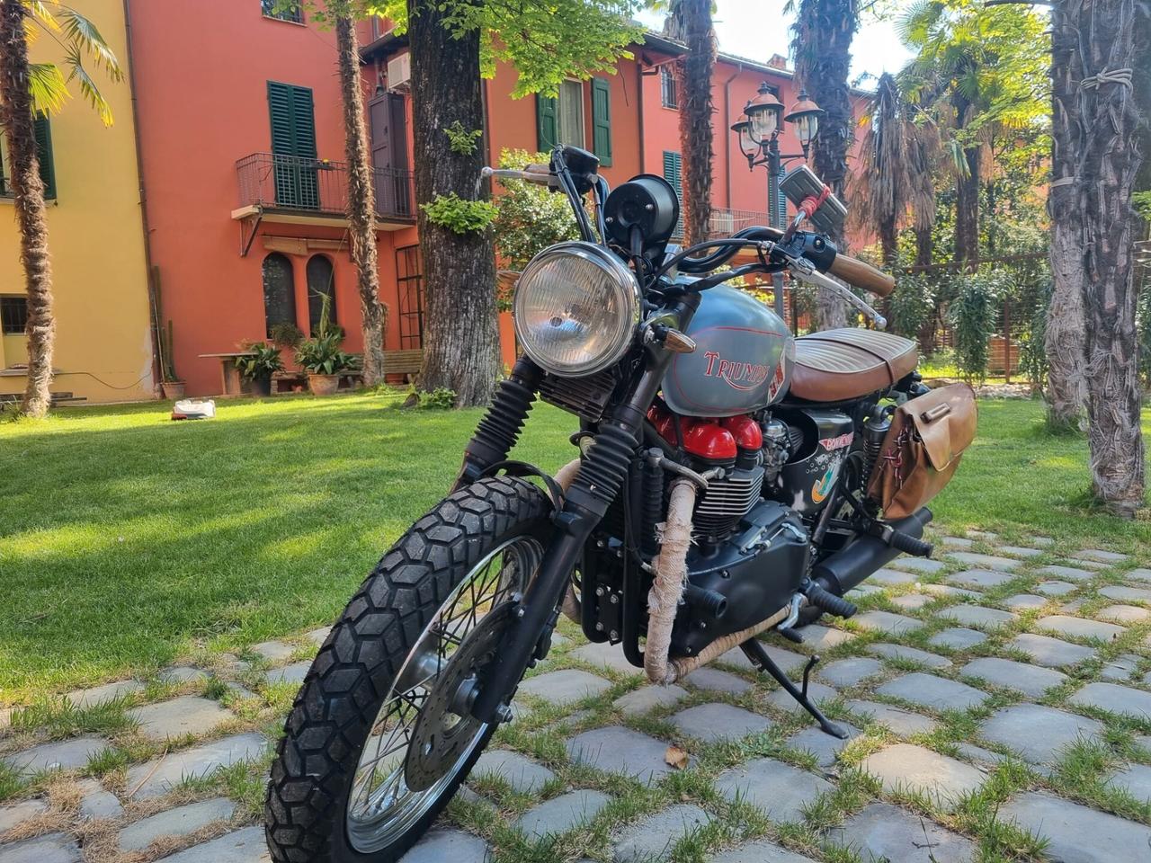 Triumph Bonneville T100