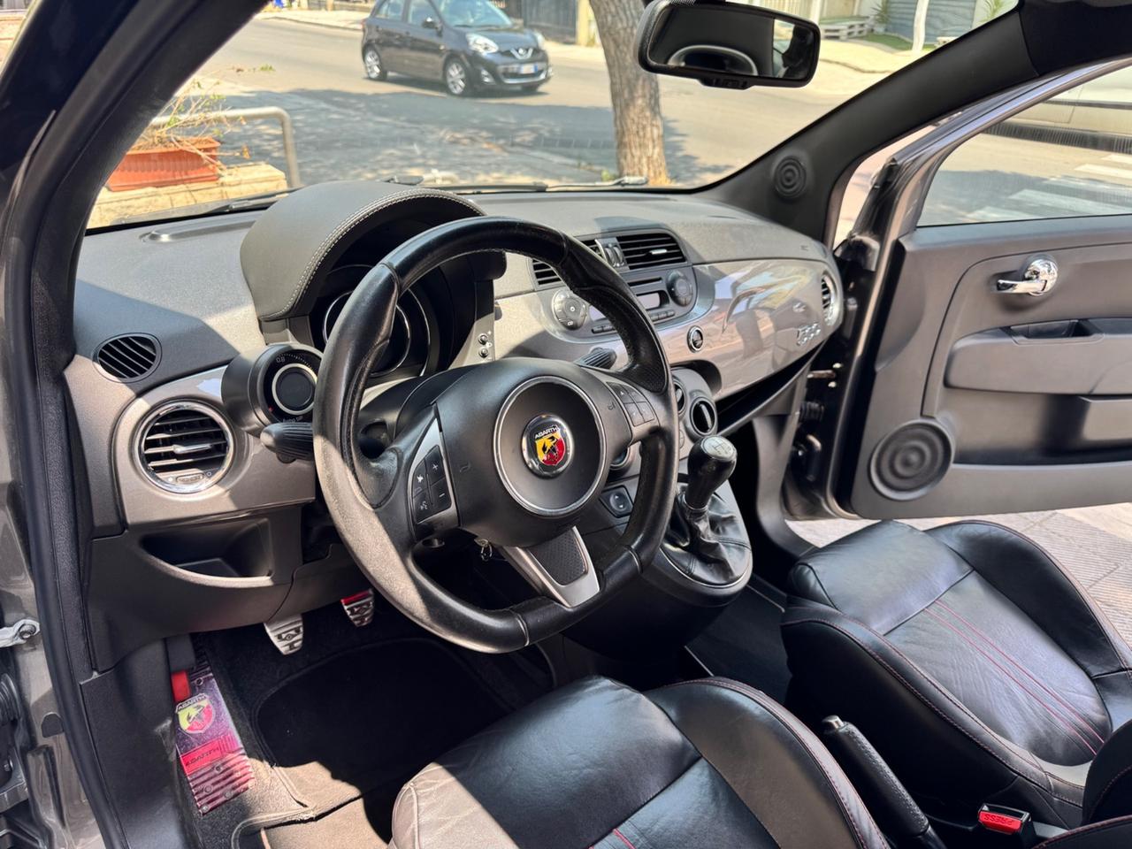 Abarth 500 1.4 Turbo T-Jet Custom