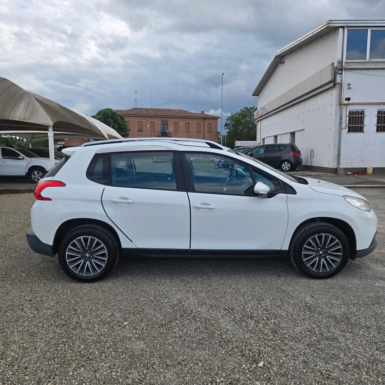 Peugeot 2008 1.2 VTi 82CV Access