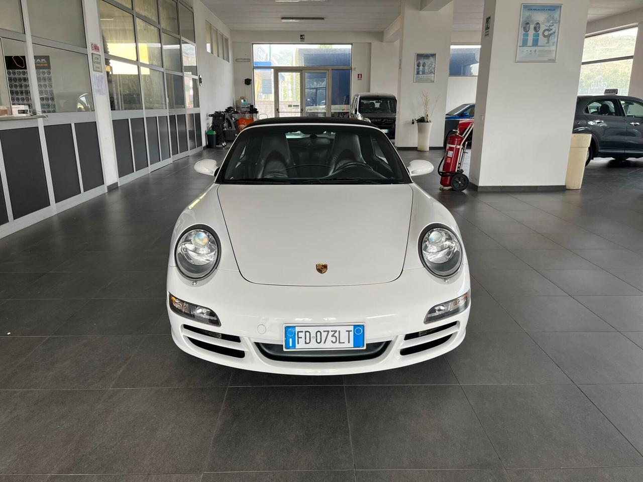 Porsche 911 Carrera 4S Cabriolet