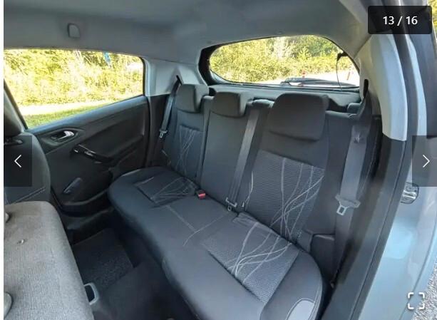 Peugeot 208 1.4 HDi 68 CV 5 porte Allure