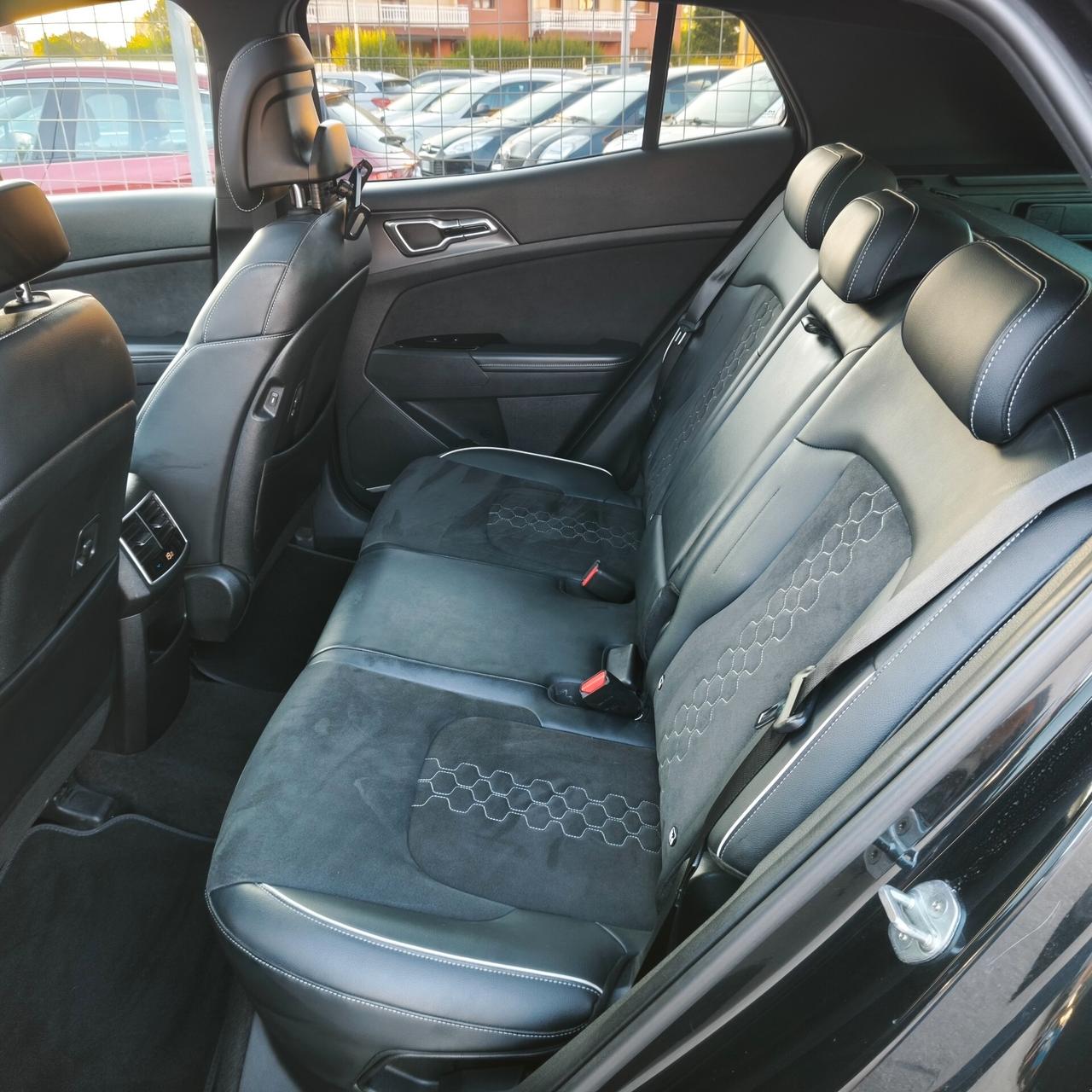 Kia Sportage 1.6 CRDi MHEV DCT GT-line Plus