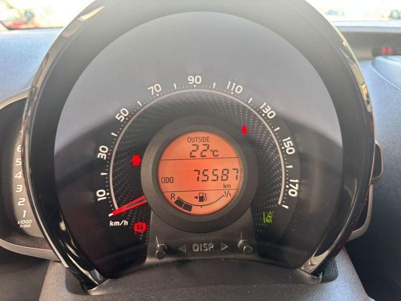 Toyota Aygo 1.0 VVT-i x-play