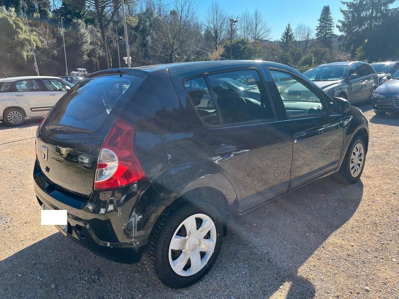 Dacia Sandero 1.4 8V GPL Lauréate ok neo patentati