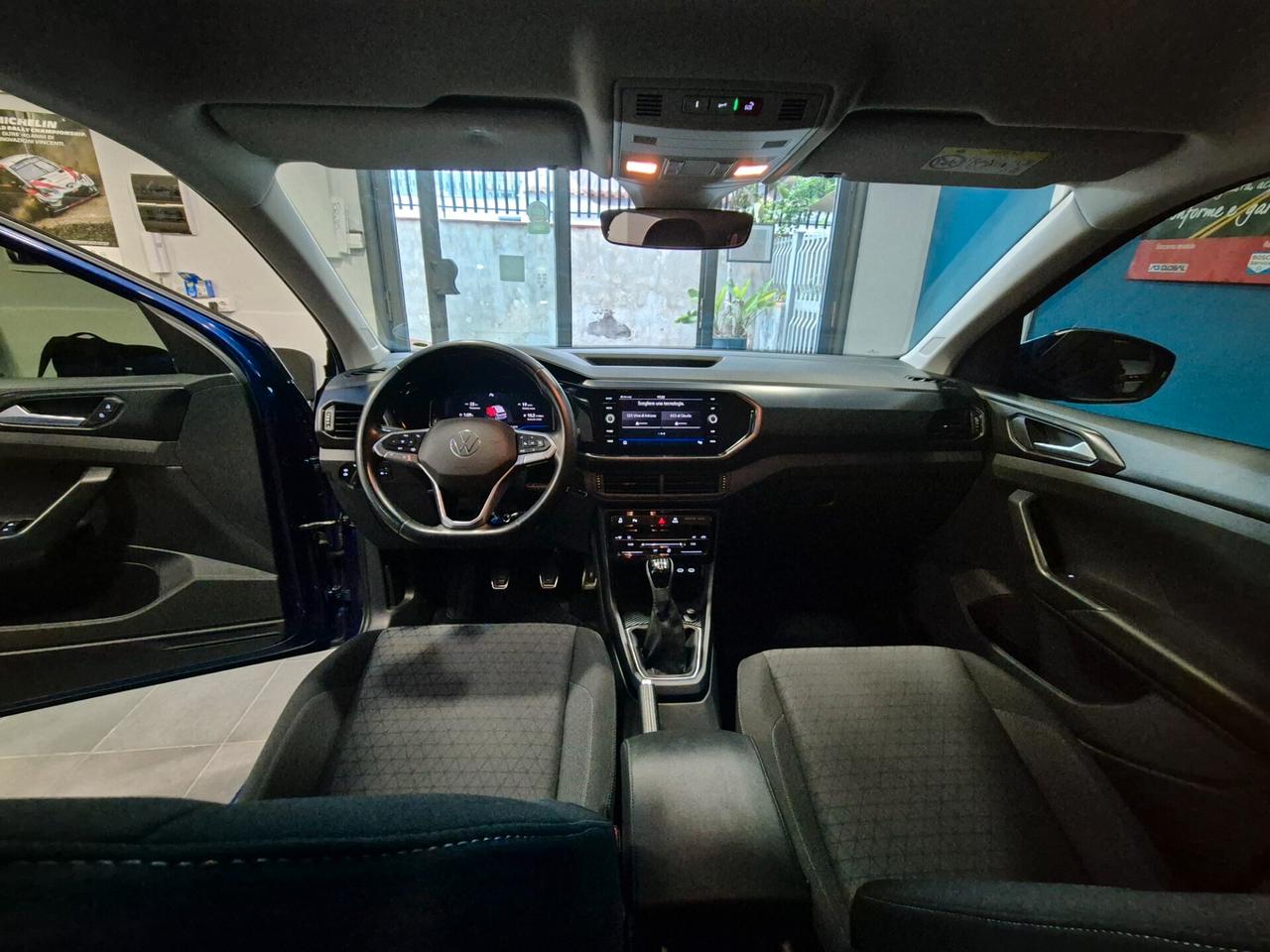 Volkswagen T-Cross 1.0 TSI R LINE