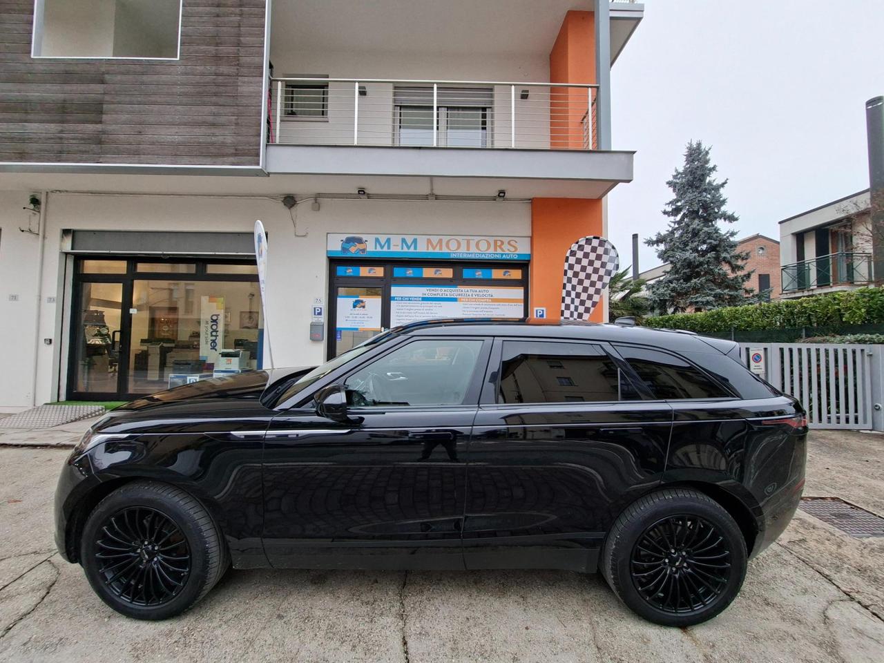 Land Rover Range Rover Velar 2.0d i4 SE 180cv 24 mesi garanzia