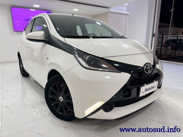 TOYOTA Aygo 1.0 VVT-i 69 CV 5 porte x-play MMT