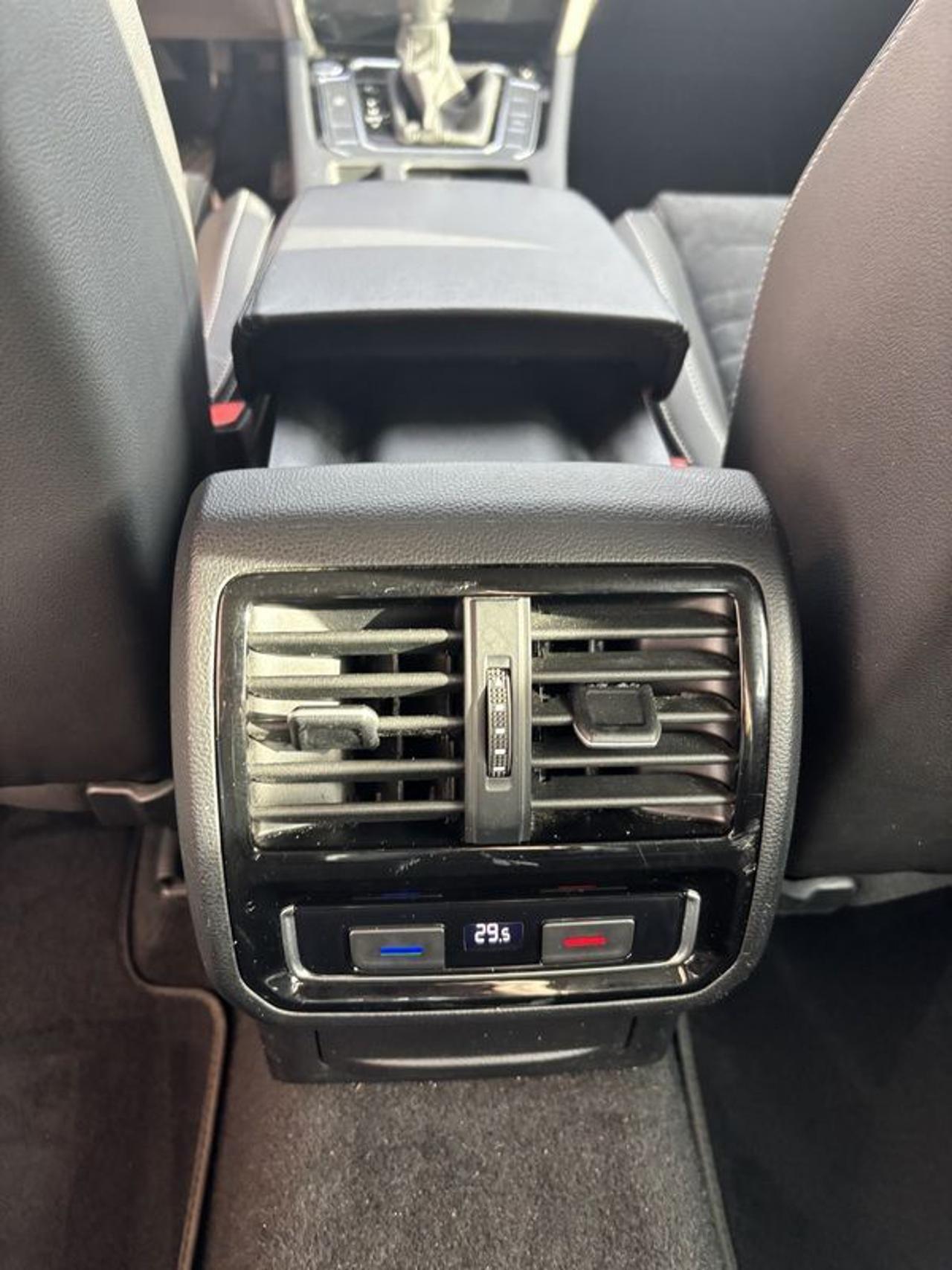 Volkswagen Passat Variant 2.0 TDI SCR 122 CV EVO DSG Business NAVI-FULL LED