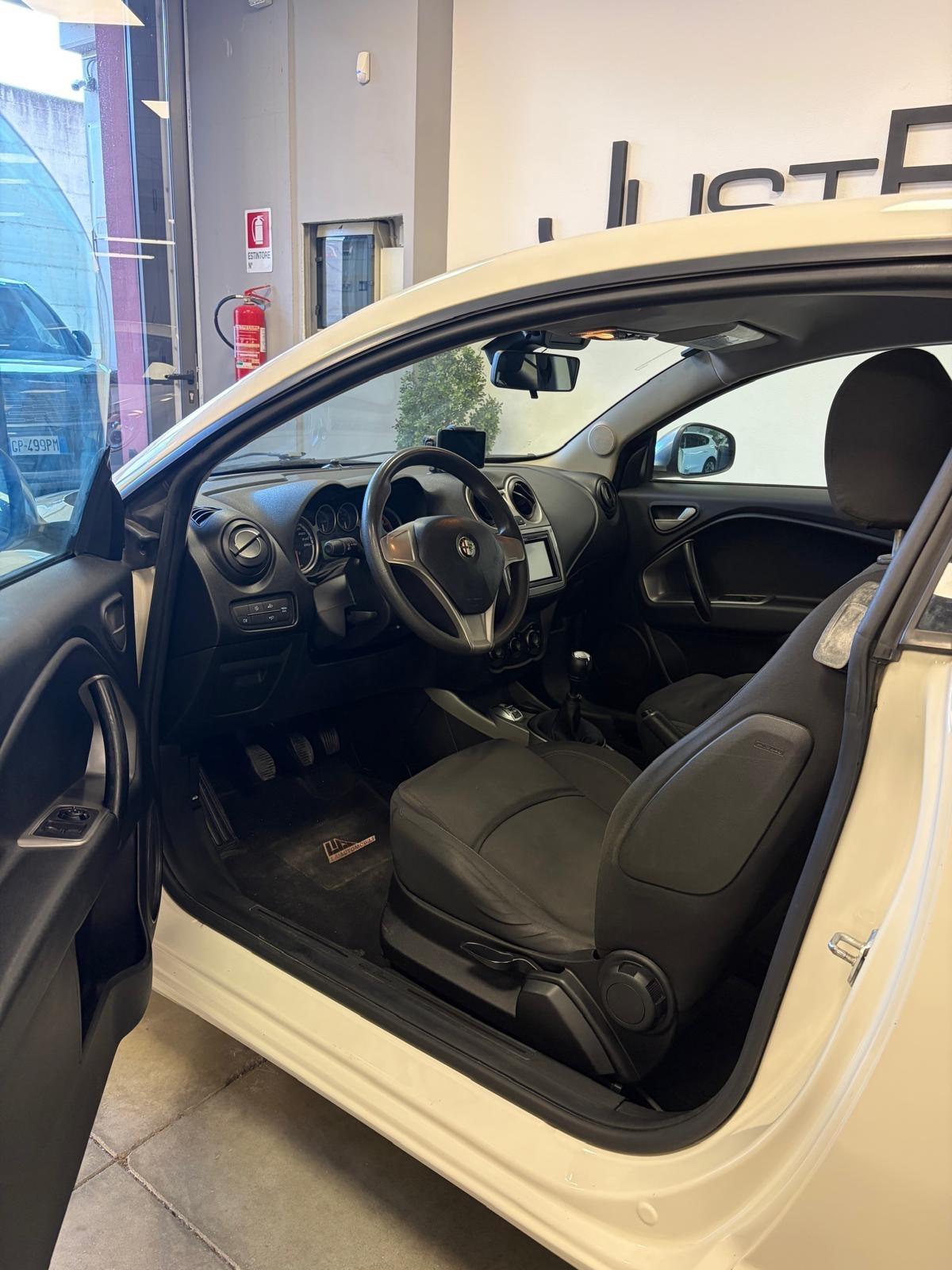 Alfa Romeo MiTo 1.3 JTDm-2 95 CV S&S Distinctive