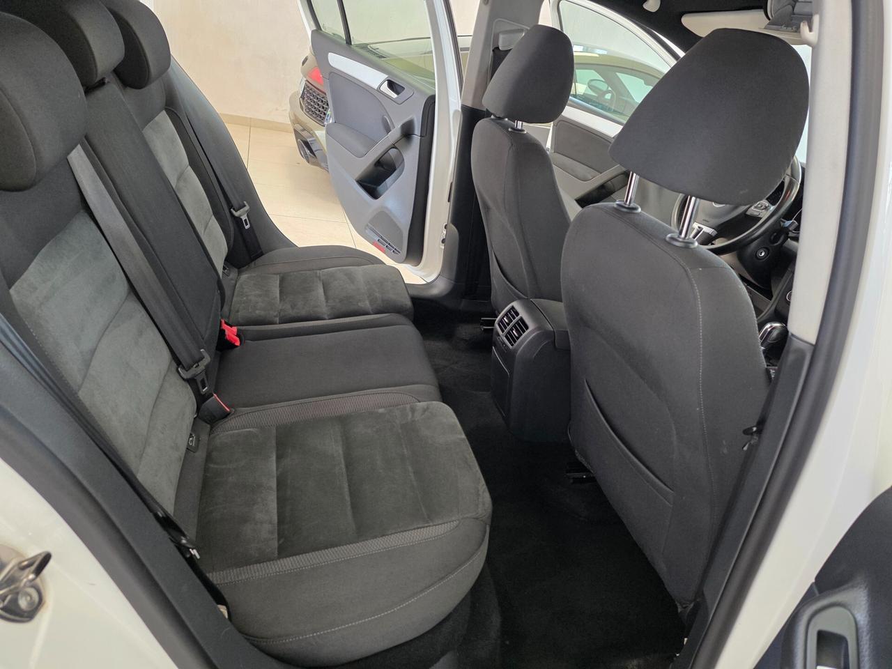 Volkswagen Golf 1.6 TDI DPF 5p. Highline