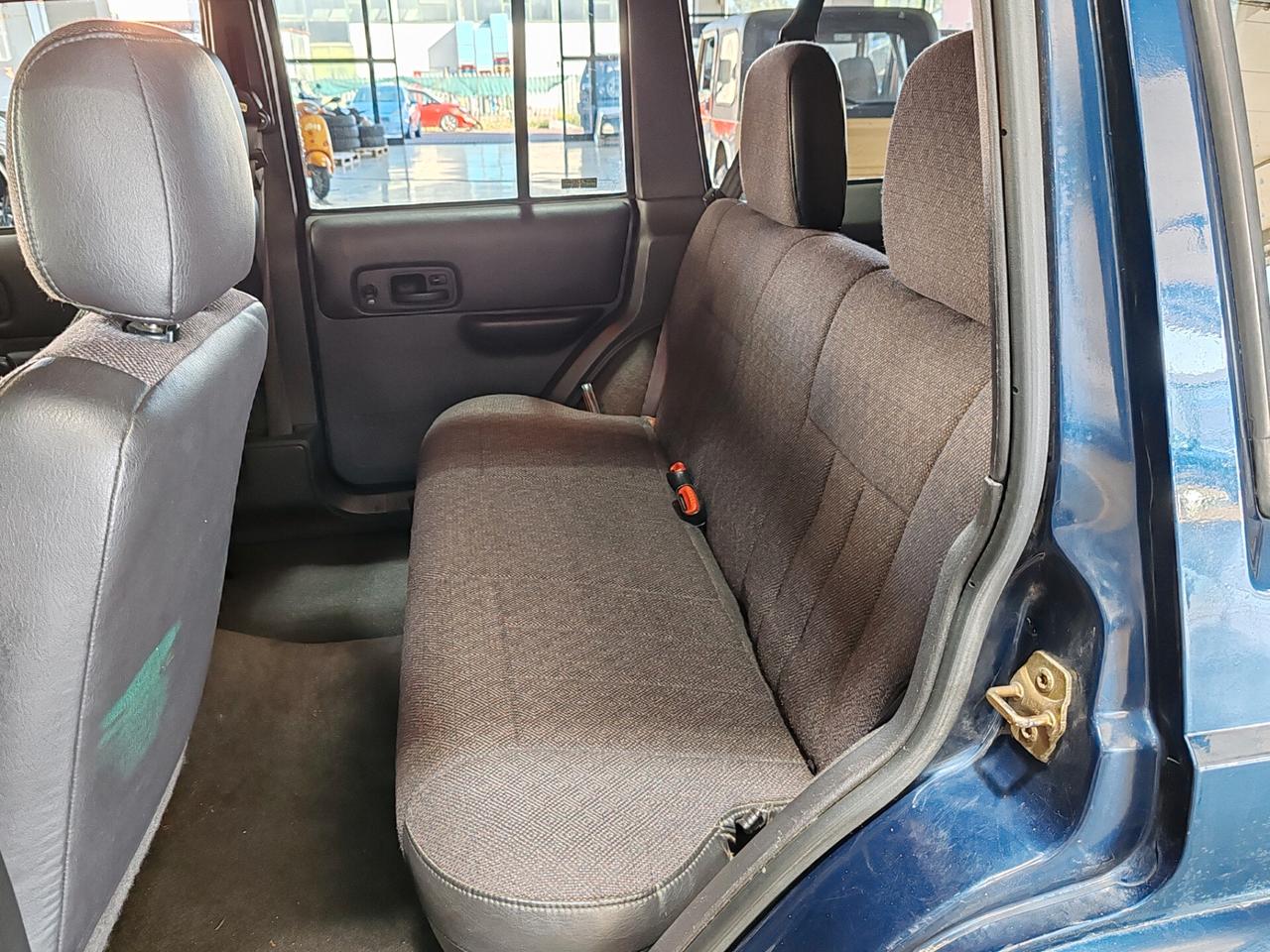 Jeep Cherokee 2.5 TD 5 porte Command-Trac Classic