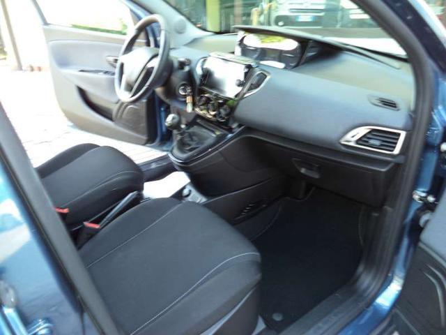 LANCIA Ypsilon 1.0 FireFly 5 porte S&S Hybrid Ecochic Gold