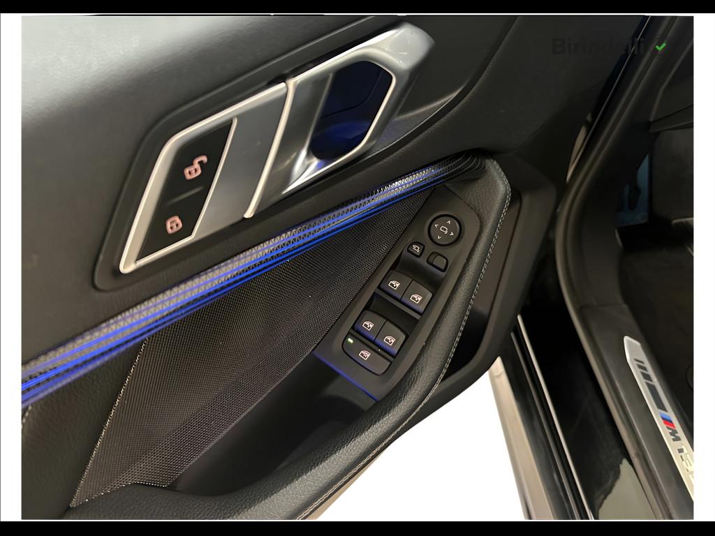 BMW Serie 1 (F40) - M 135i xDrive