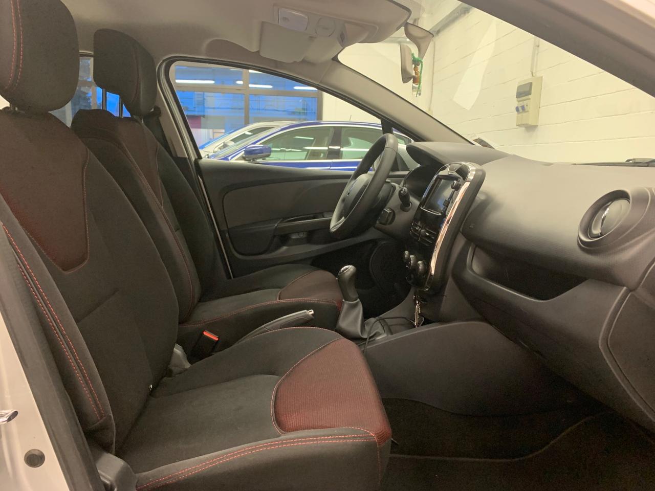 Renault Clio 1.2 75CV 5 porte Wave