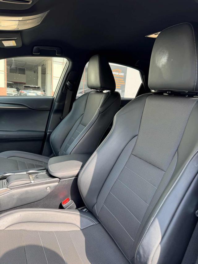 LEXUS NX 300 Hybrid 4WD F-Sport