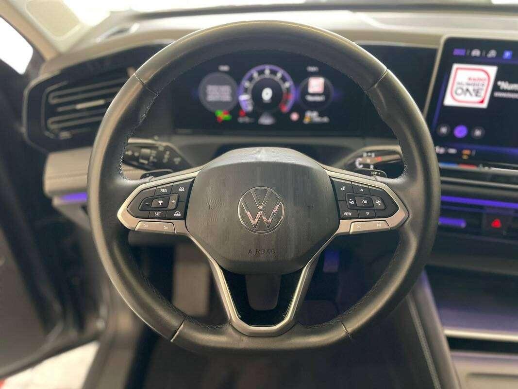 Volkswagen Tiguan Tiguan III 2024 1.5 etsi R-Line 150cv dsg