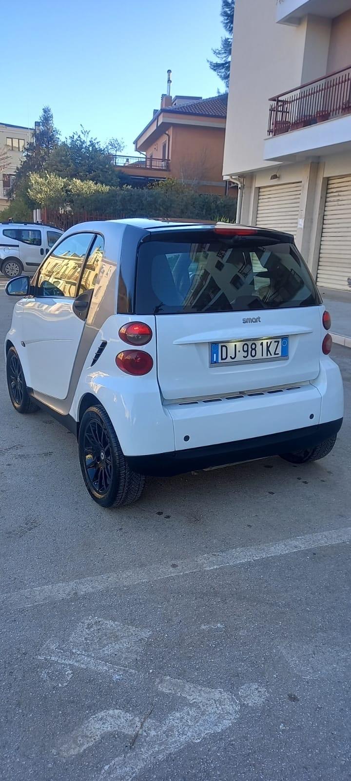 Smart ForTwo 1000 85 cavalli bicolore con tetto panoramico