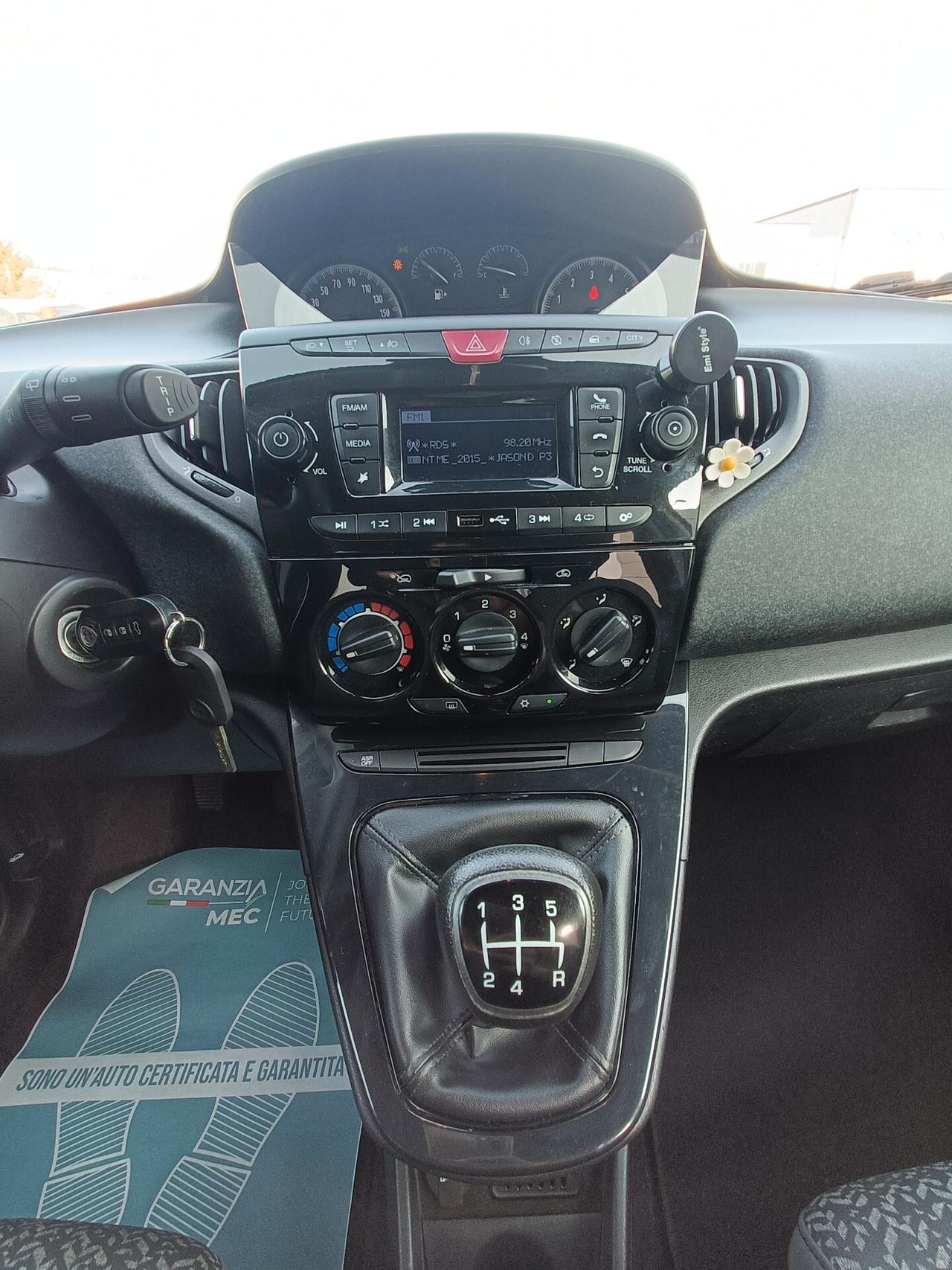 Lancia Ypsilon 1.2 69 CV 5 porte Elefantino Blu
