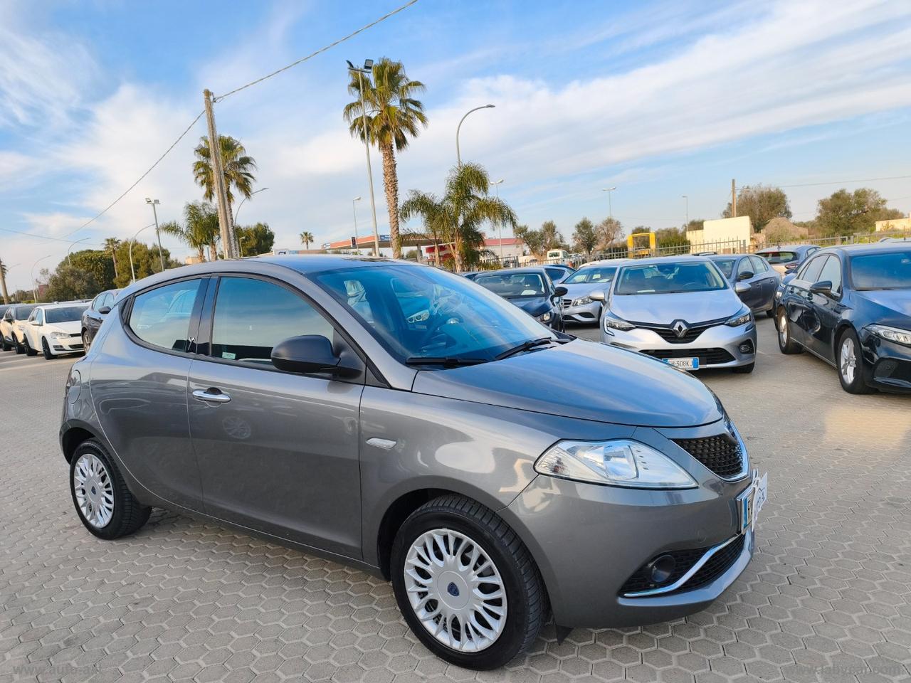 LANCIA Ypsilon 1.3 MJT 95 CV 5p. S&S Platinum