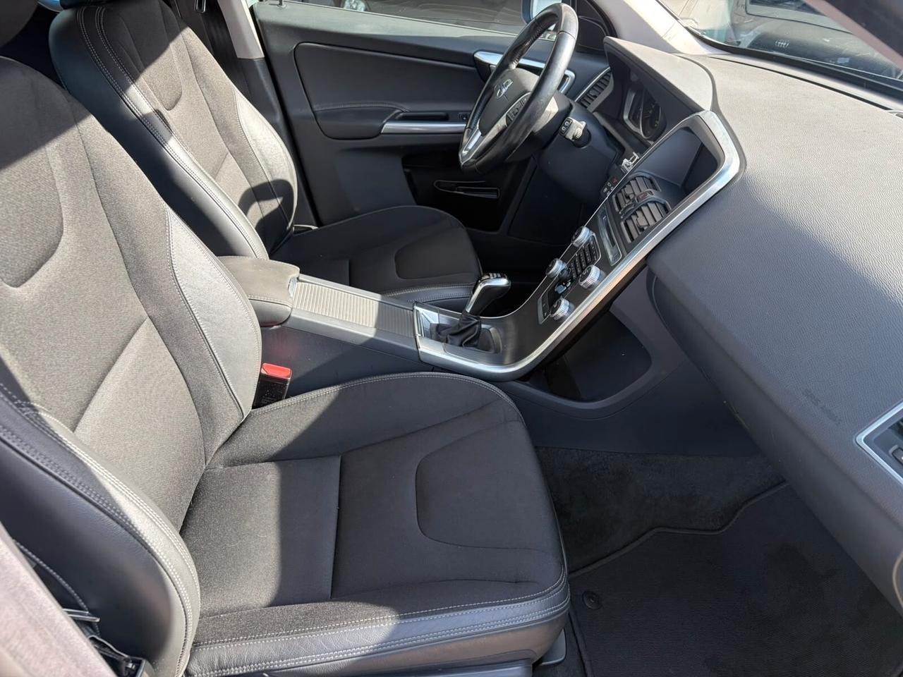 Volvo XC60 D4 AWD Geartronic Business*EURO6