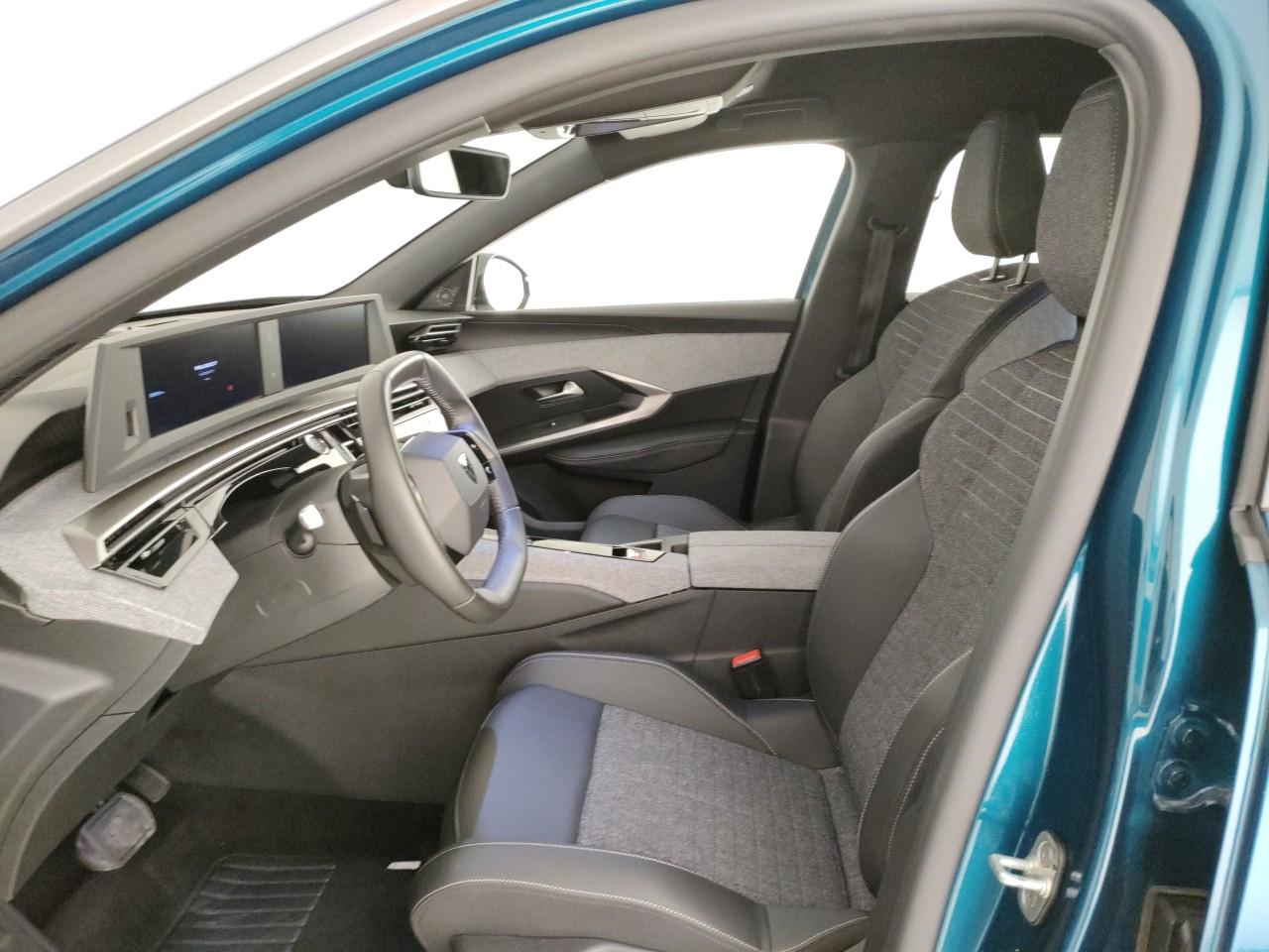 PEUGEOT 5008 1.2 hybrid Allure 145cv 7p.ti e-dcs6
