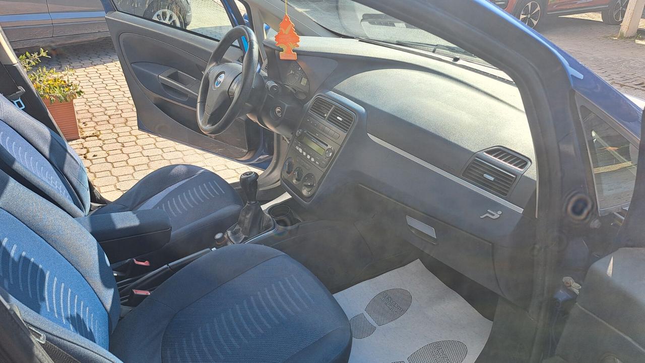 Fiat Grande Punto 1.3 MJT 75 CV 5 porte Dynamic OK NEO PATENTATI