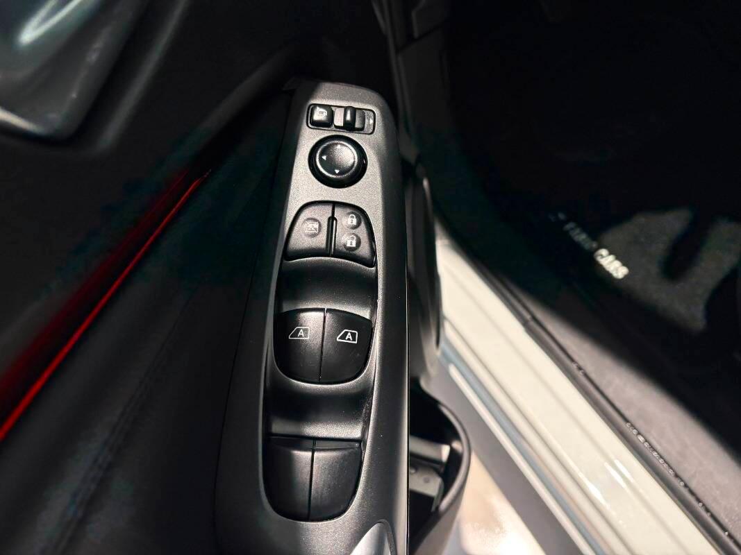 Nissan Juke 1.0 dig-t N-Connecta 114cv