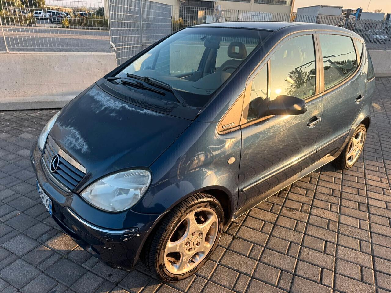 MERCEDES A 160 BENZINA ELEGANCE LUNGA