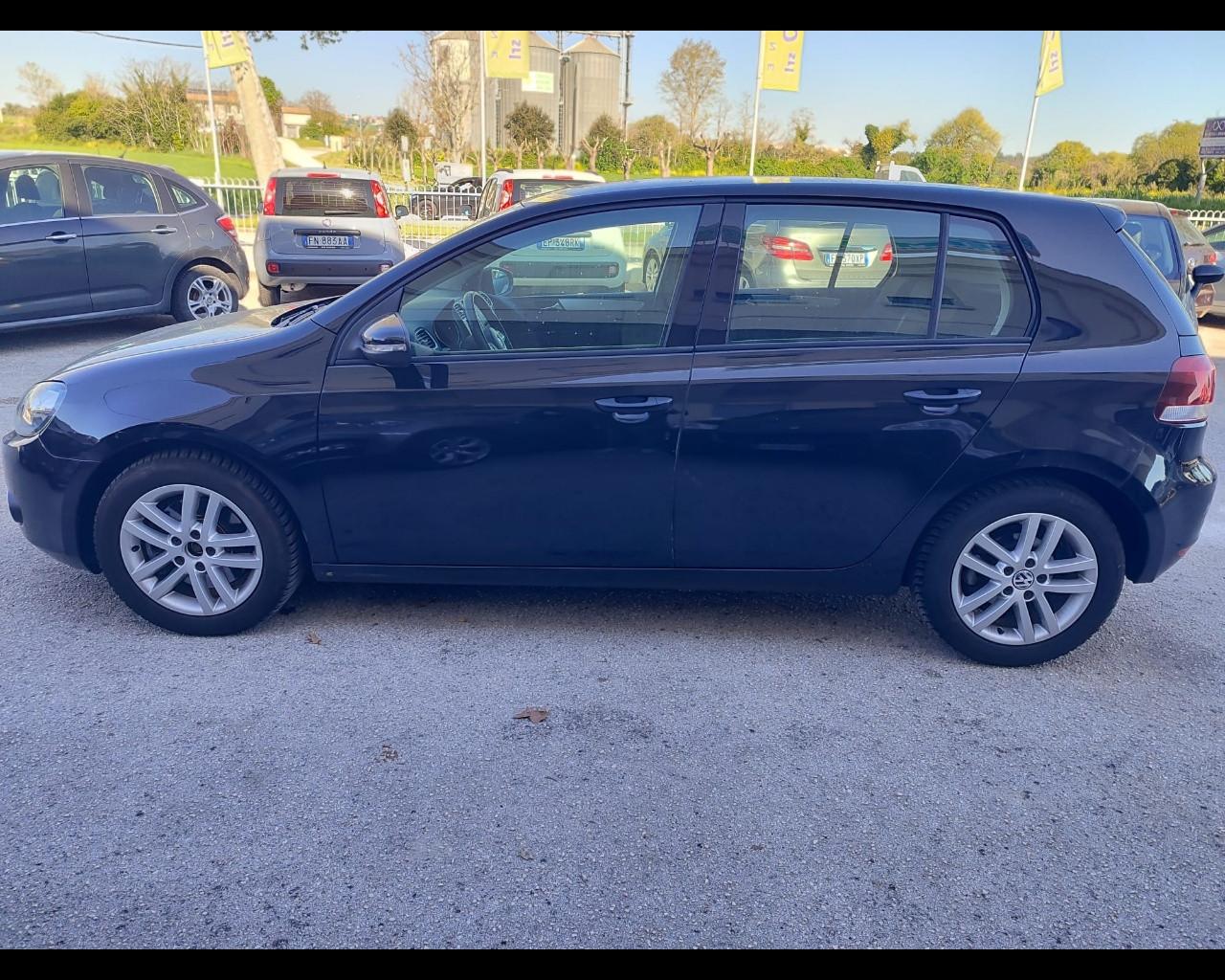 VOLKSWAGEN Golf 6ª serie - Golf 2.0 TDI 140CV DPF 4m. 5p. Highline