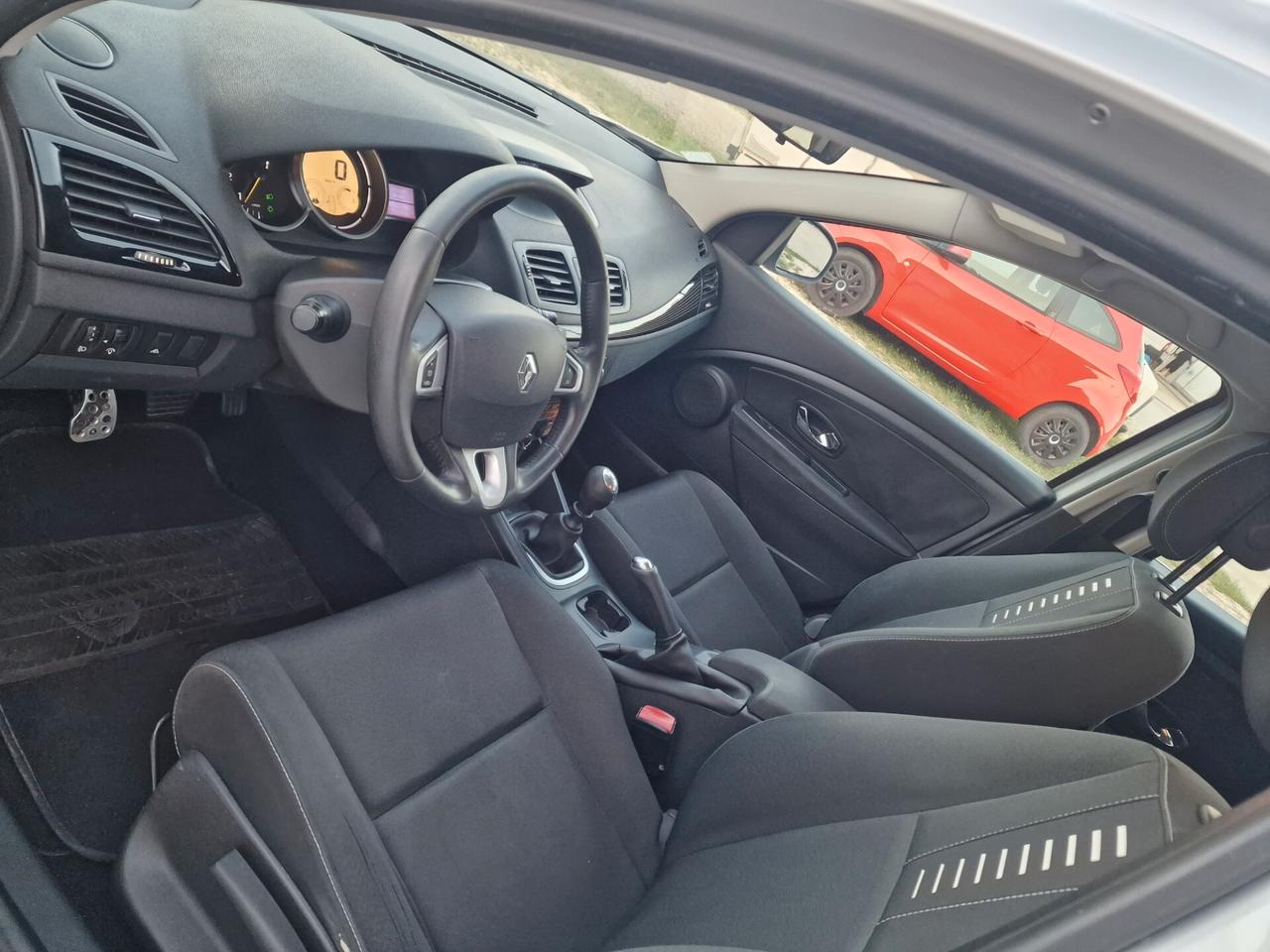 Renault Mégane 1.5 dCi 110CV SporTour Attractive
