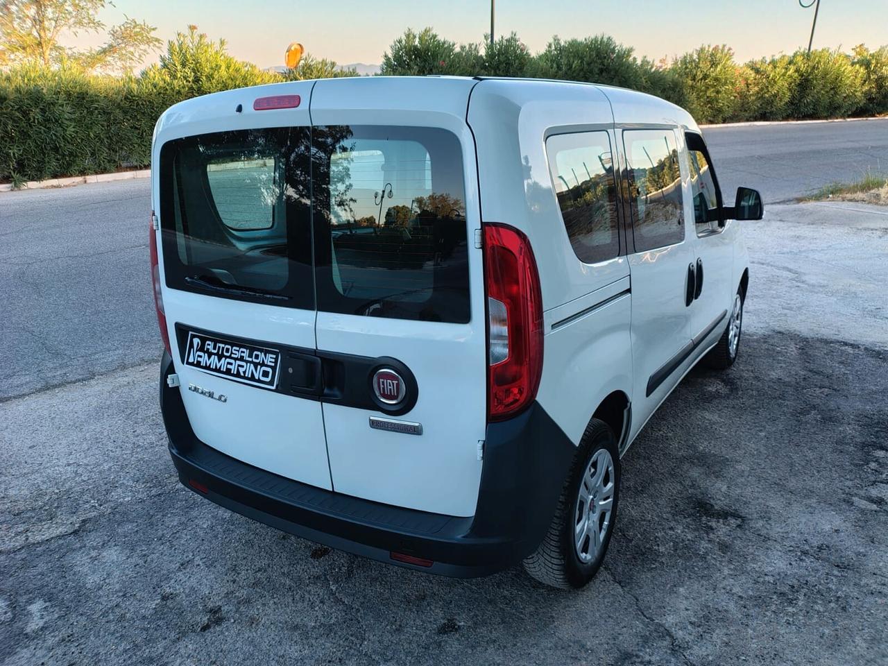 Fiat Doblò Combi 1.6 Mjet SX 90Cv - 2022