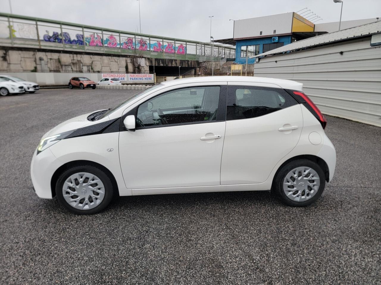 Toyota Aygo 1.0 VVT-i x-play MMT GARANZIA PERMUTE