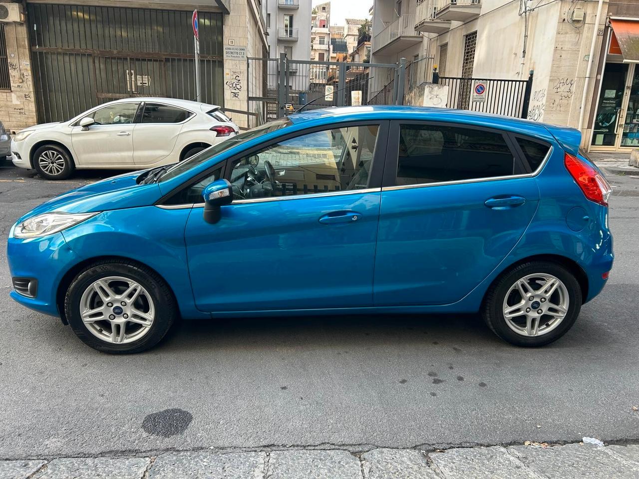Ford Fiesta 1.5 TDCi 75 CV – IDEALE PER NEOPATENTATI 74.152 KM GARANZIA 12 MESI!