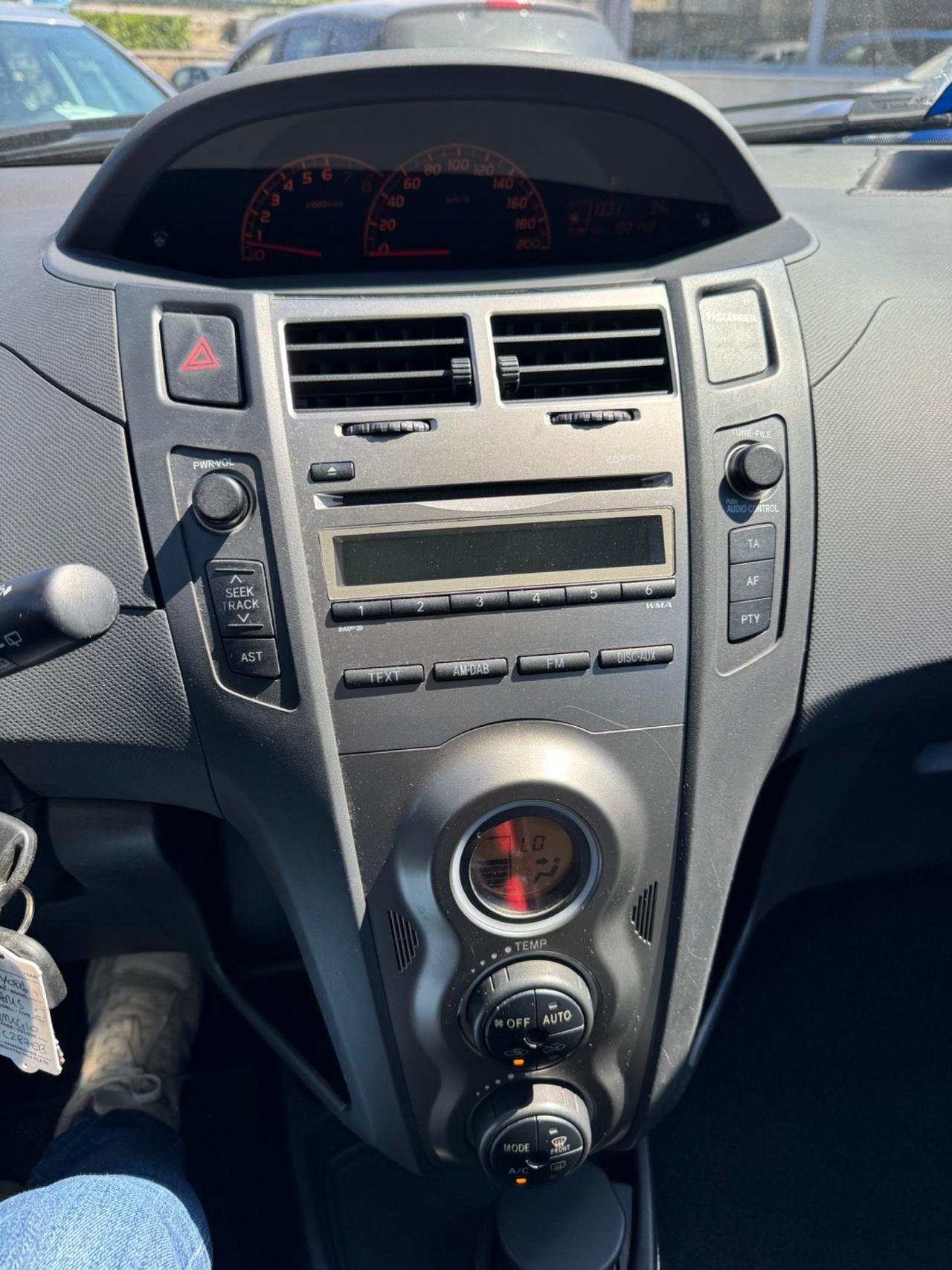 Toyota Yaris 1.3 5 porte Sol
