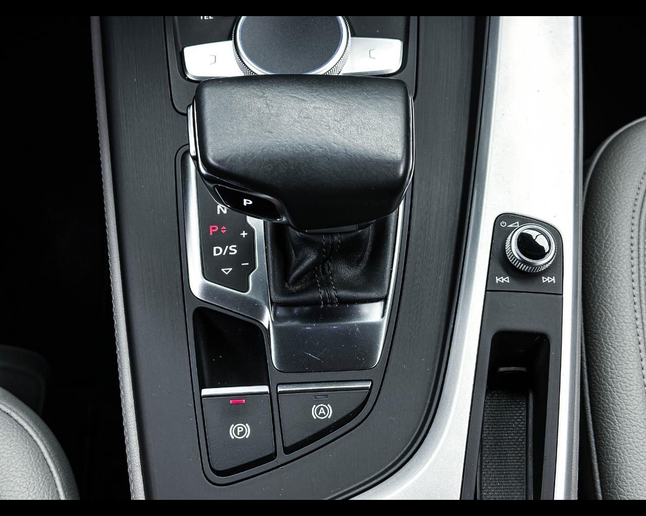 AUDI A4 allroad 2ª serie - A4 allroad 3.0 TDI 272 CV tiptronic