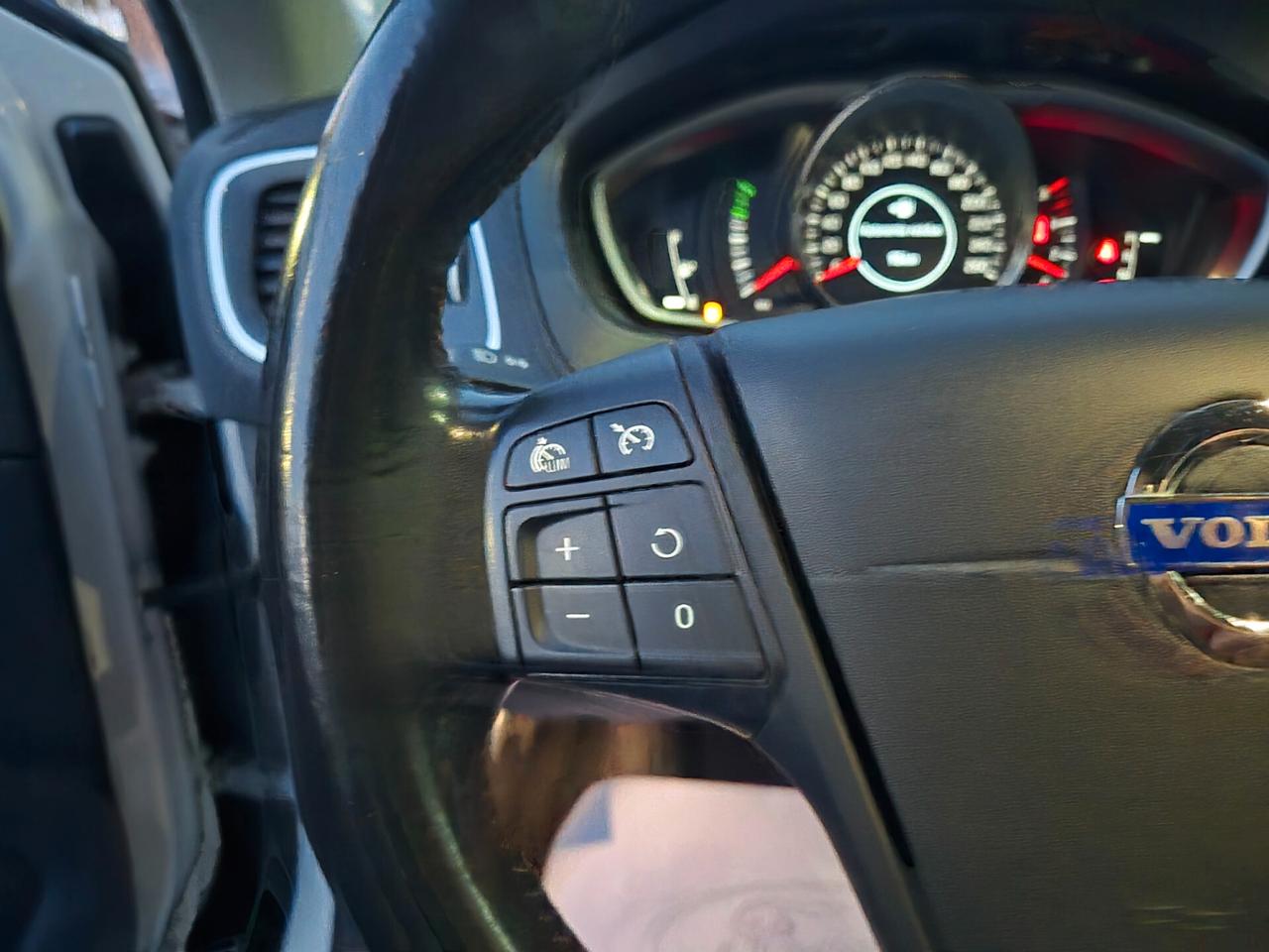 Volvo V40 Cross Country D2 1.6 Powershift Kinetic N1