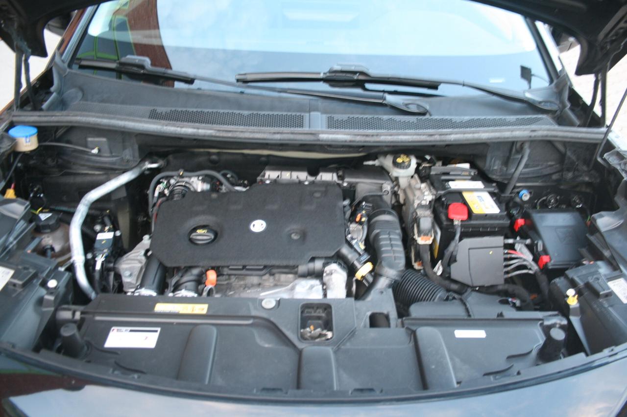 Peugeot 3008 BlueHDi 130 S&S EAT8 Allure