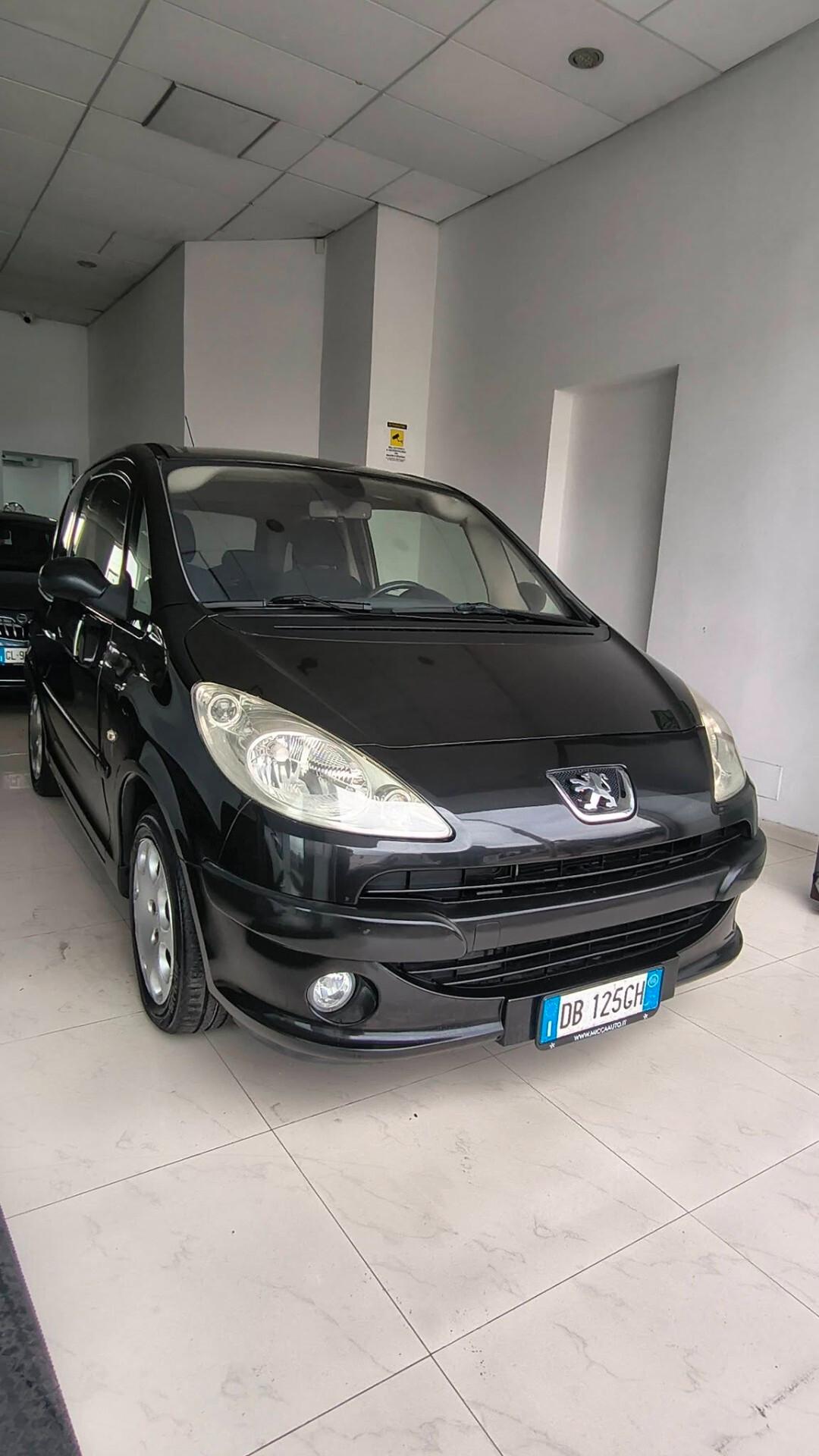 Peugeot 1007 1.4 BENZINA C/A