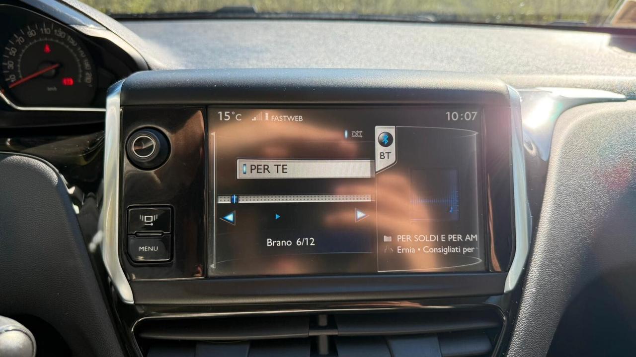 Peugeot 208 PureTech 82 5 porte Allure 2014 NEOP Gpl LEGGI TESTO