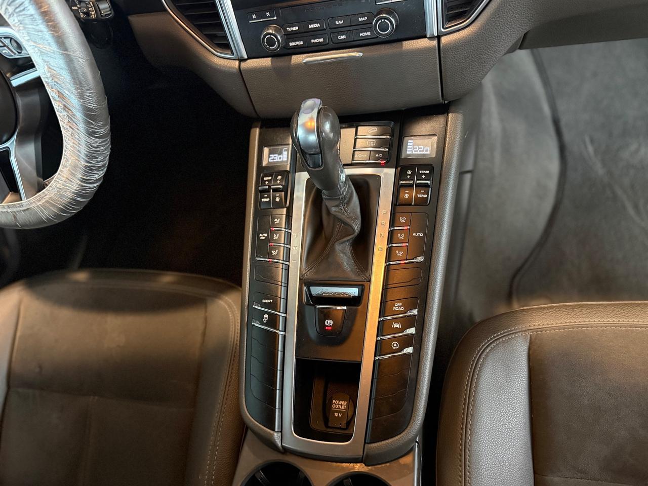 Porsche Macan 2.0 Benz 252CV Platnium 2017