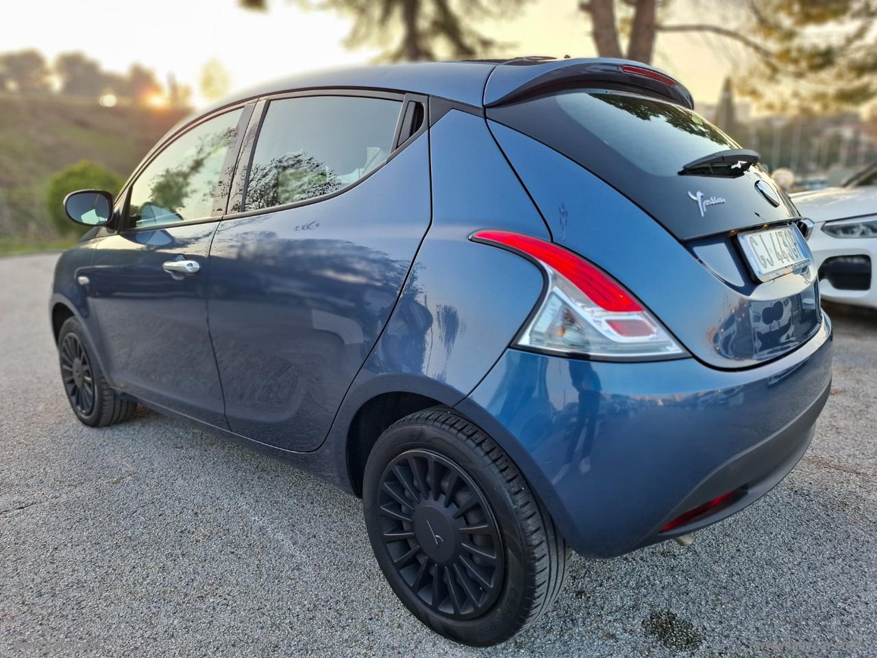 LANCIA Ypsilon 1.0 FireFly 5p.S&S Hybrid Silver