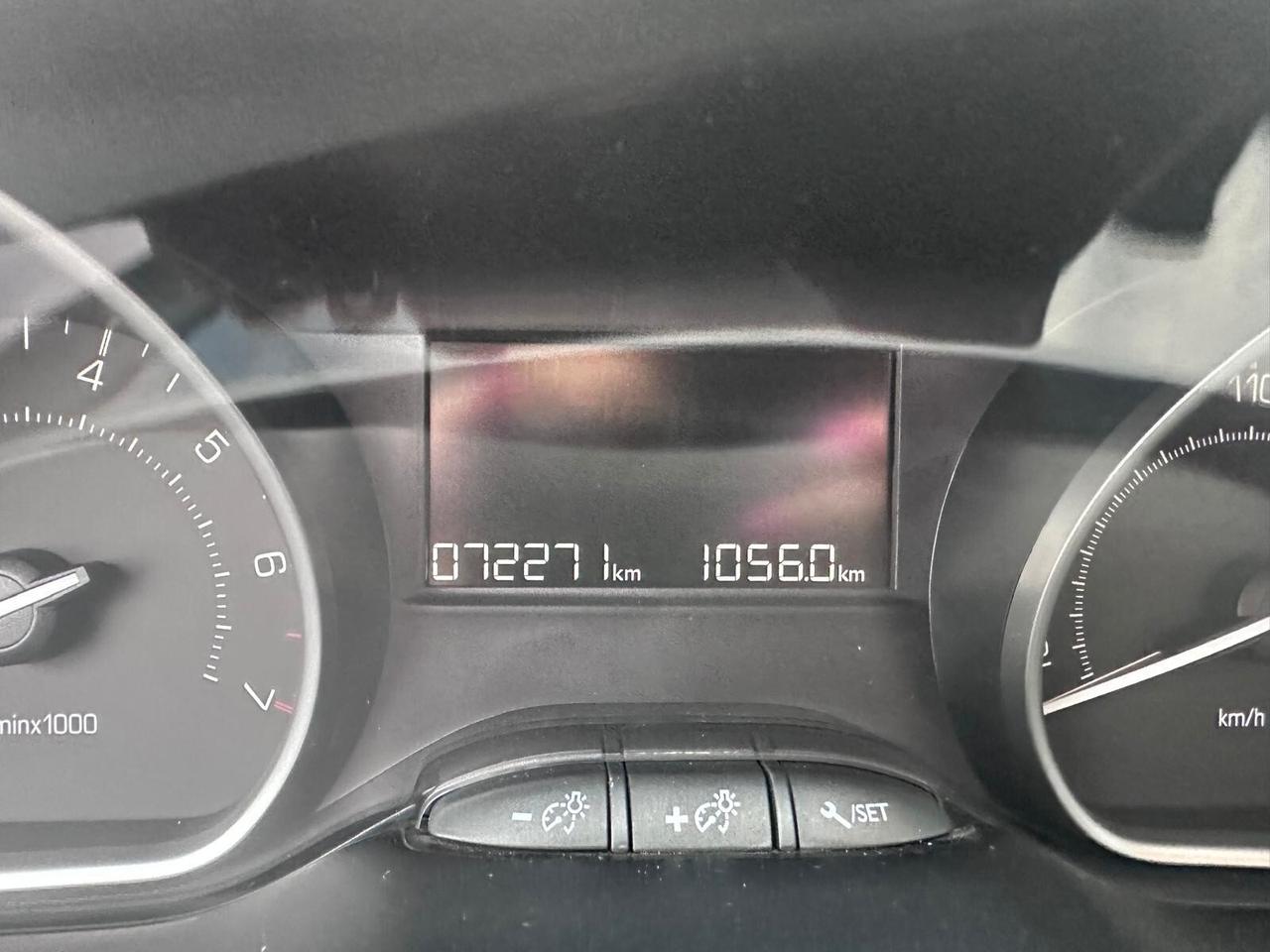 Peugeot 208 PureTech 82 5 porte Allure